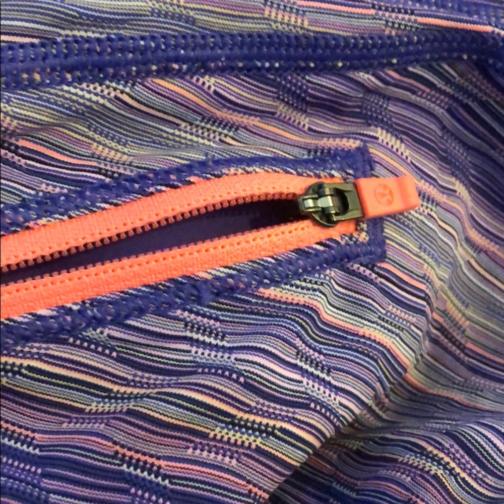 Patterned Lululemon Crops!! - Picture 3 of 3